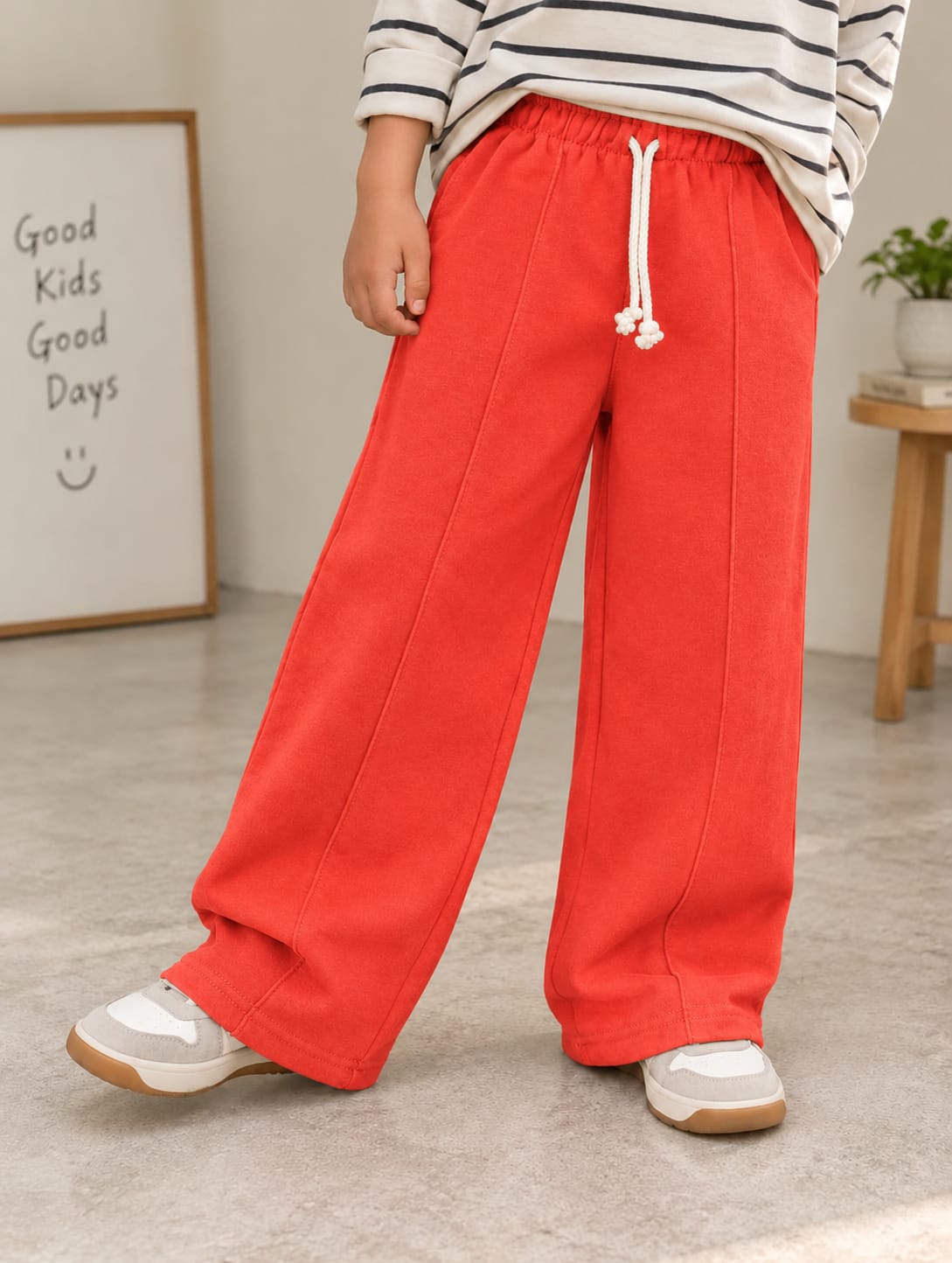 ORANGE Wide-Leg Trouser